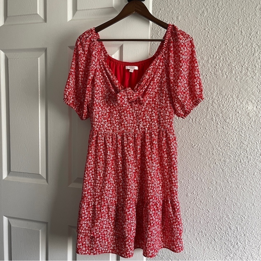 LC Lauren Conrad women’s size M red & white floral dress - Picture 3 of 10